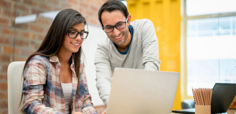 Content Marketing and E-commerce: 12 Tips for Maximizing Online Sales